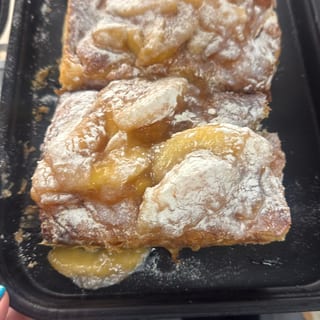Apple strudel